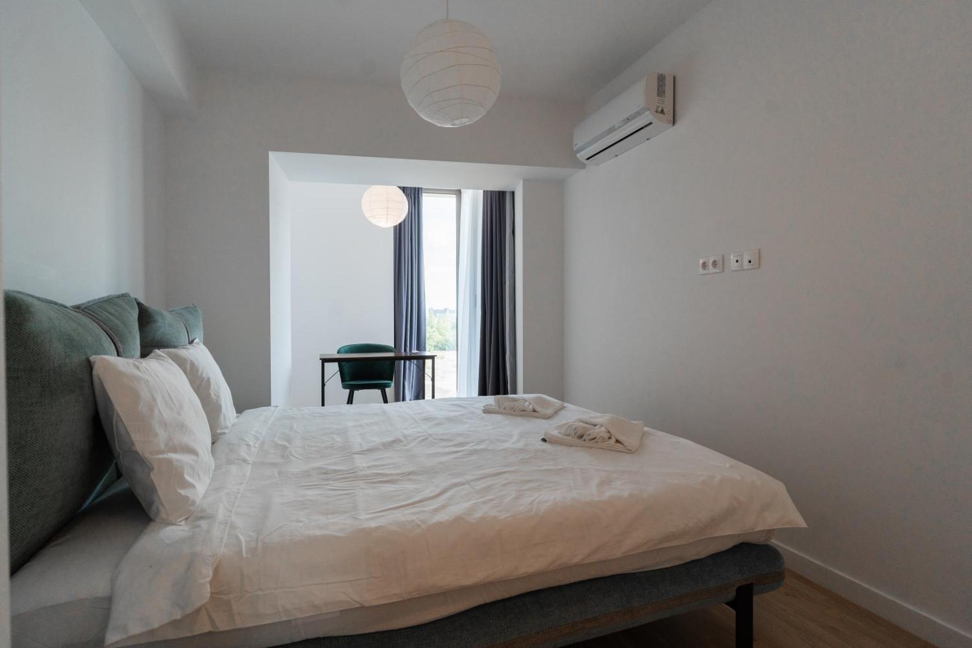 Lagoon Park Apartments With Beach View Boekarest Buitenkant foto